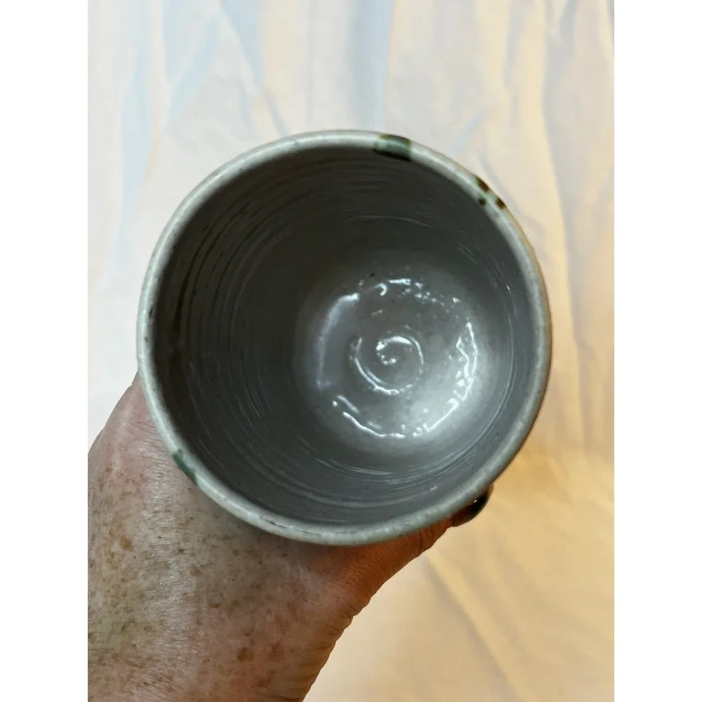 Vintage  Signed Hand Painted Blue Flowers Floral Studio Art‎ Pottery Vase Cup